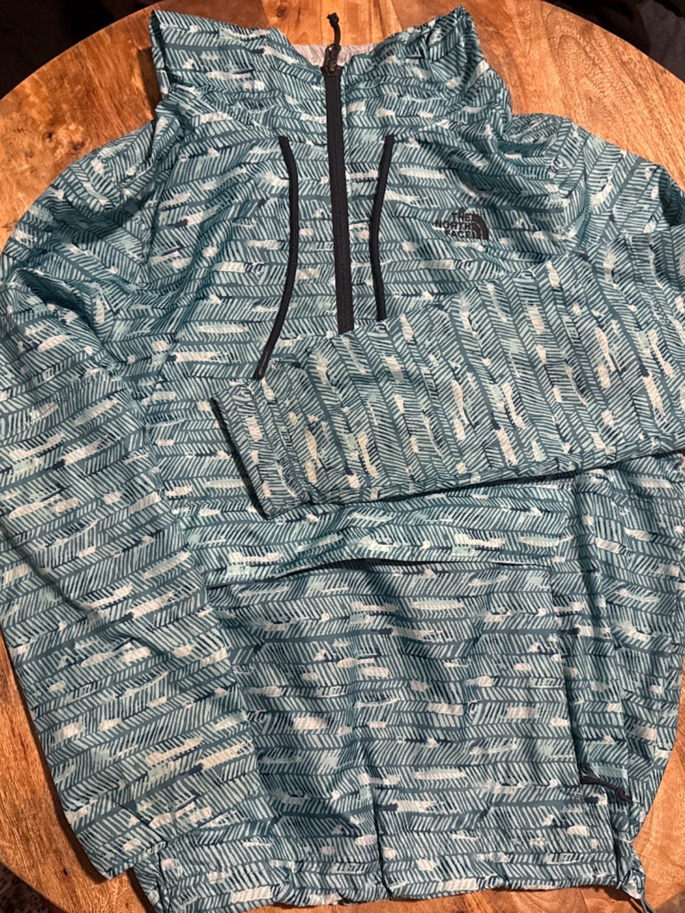 North face wind breaker